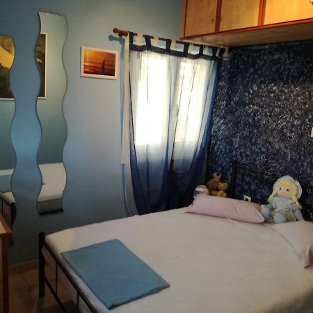 Relaxing Beautiful Holiday Home Lavrion Exterior photo